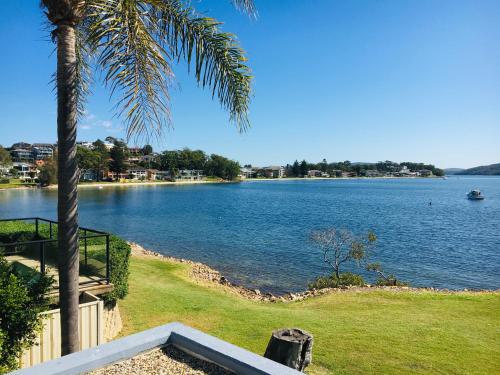Gallery image of 2 The Shores - Waterfront Unit with Uninterrupted Water Views in Soldiers Point