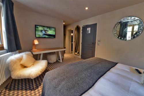 Chambre Double ou Lits Jumeaux avec Douche - Vue sur Village