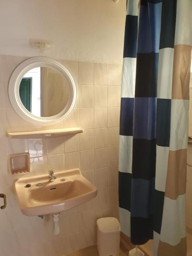 A bathroom at Akropolis studios