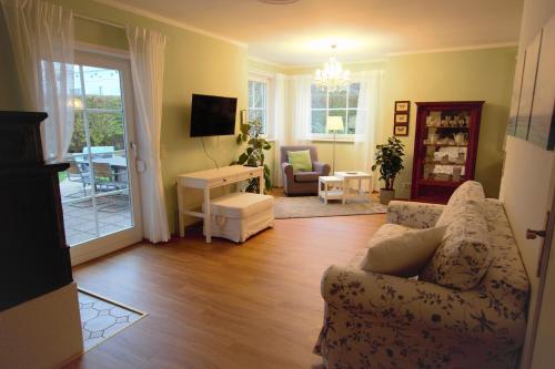 Christl - Apartment mit Garten und Pool zur Mitbenutzung