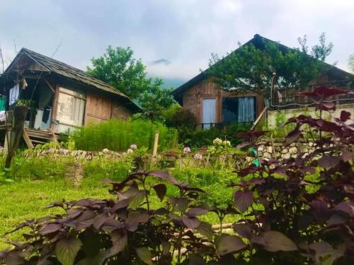 Κήπος έξω από το Cơmlam Eco House