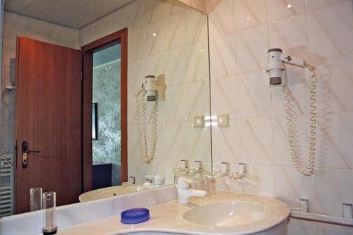 Koupelna v ubytování Hotel Pension Pamina