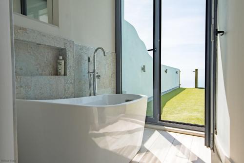Gallery image of The Beach House at Sandgate by Bloom Stays in Sandgate