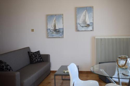 Χώρος καθιστικού στο Eleonora apartment no2