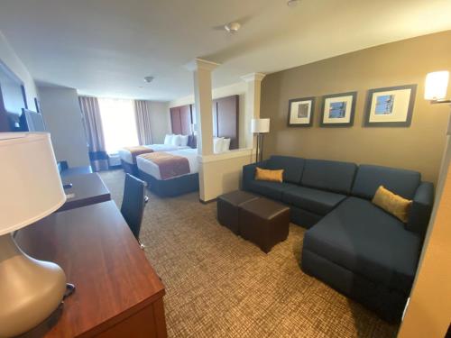 พื้นที่นั่งเล่นของ Comfort Suites Midland West