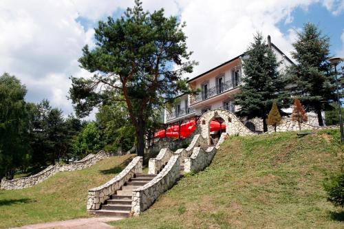 Κήπος έξω από το Zajazd nad Zalewem Dzibice -Pensjonat, Agroturystyka