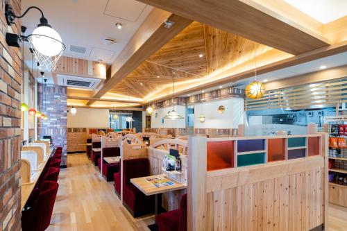 Restoran atau tempat lain untuk makan di Wires Hotel Shinagawa Seaside