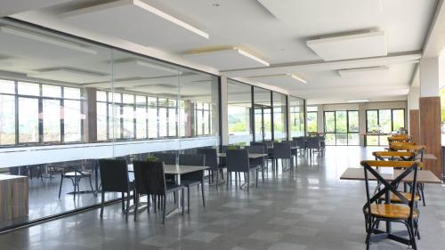 Restaurace v ubytování Kuraya Hotel Residence