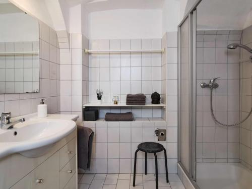 Ванна кімната в Ferienwohnung Himmelberg 80m2 in der Altstadt und toll für Familien