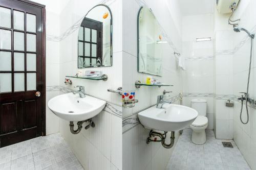 Phòng tắm tại Honey Hotel Da Nang