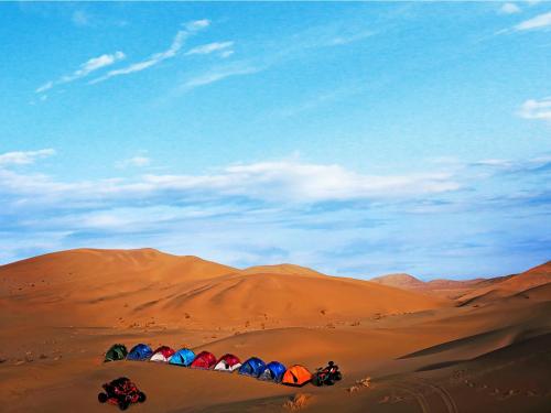 Gallery image of Dunhuang Vivian Desert Camping in Dunhuang