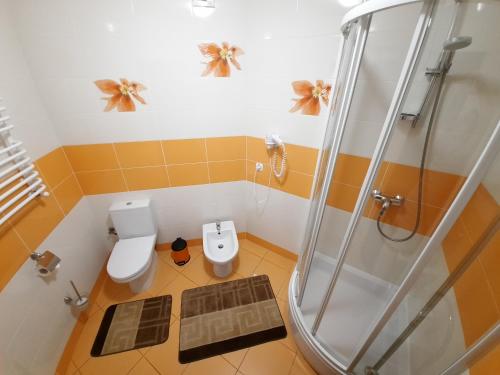 Et badeværelse på Tsvit Paporoti