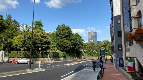 Hotel Adonis Tokyo - LGBTQ Friendly Men Only Hostel