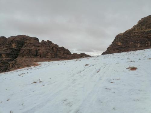 The Bedouin Meditation Camp en invierno