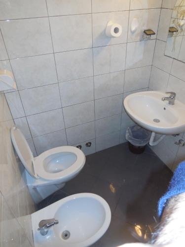 Un baño de Cressy