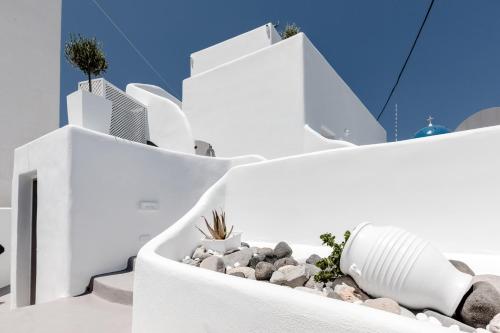 Gallery image of Eternity Suites Santorini in Fira