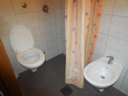Un baño de Cressy