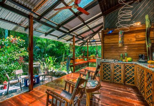 Ресторан / где поесть в Congo Bongo EcoVillage Costa Rica