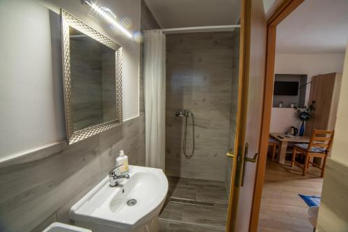 Koupelna v ubytování Pokoje Gościnne Boryna