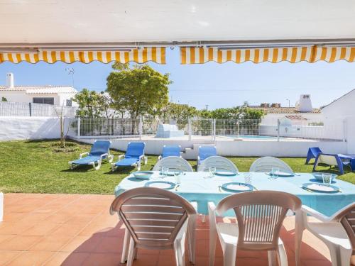 Πισίνα στο ή κοντά στο Villa Villa Jacaranda V3 by Interhome