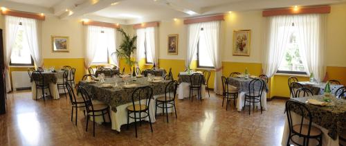 Restaurace v ubytování HOTEL IL CORALLO