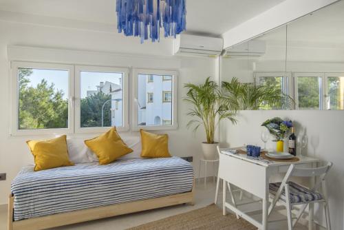 Et opholdsområde på Shiny Studio with Pool & Carihuela Beach at 500m