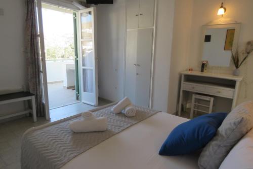 Gallery image of Corali Beach Hotel in Ios Chora