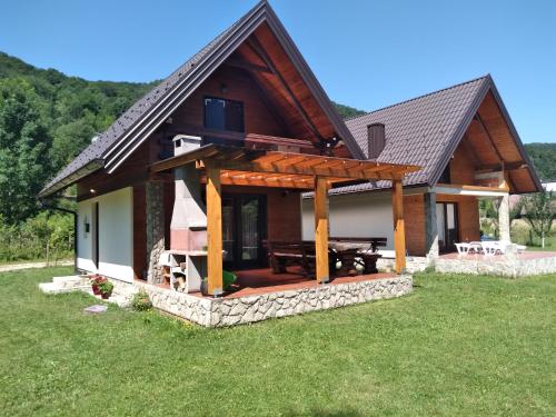Vacation home Zara, Lohovo – Updated 2022 Prices