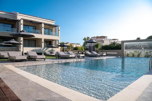 Bazén v ubytování Mossa Well Being Hotel nebo v jeho okolí