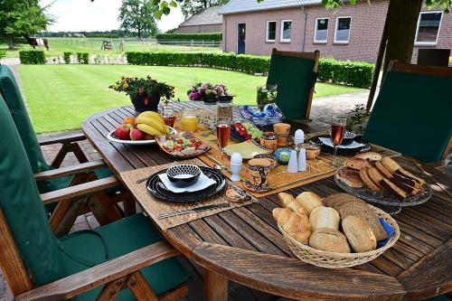 Imagen de la galería de De Lakenvelder B&B Eersel, en Eersel