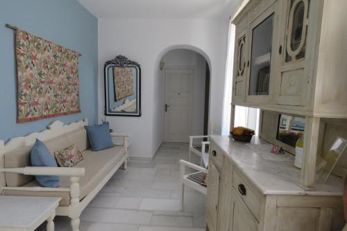 Gallery image of Corali Beach Hotel in Ios Chora