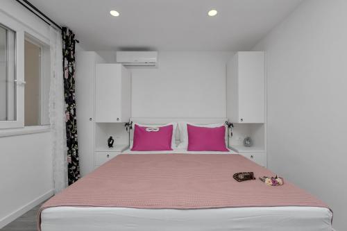 Luxurious studio apartment Jube
