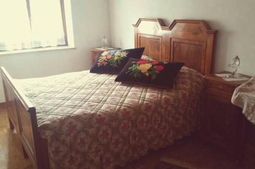 Säng eller sängar i ett rum på Rustic Cabin