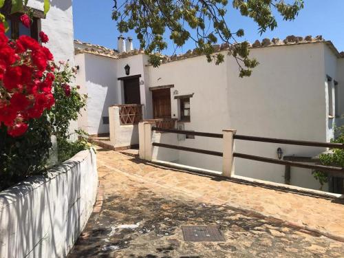 Casa Rural en la Alpujarra THE WOOD HOUSE, Golco ...