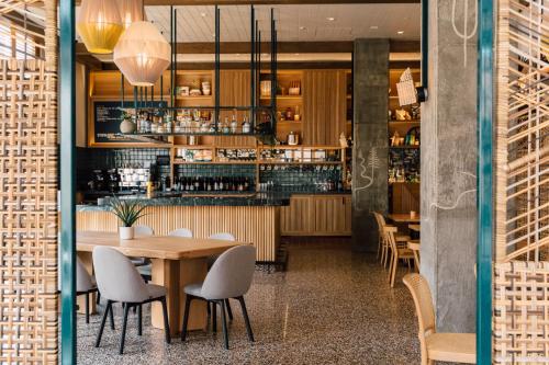 Hotel June West LA, a Member of Design Hotels photo 59