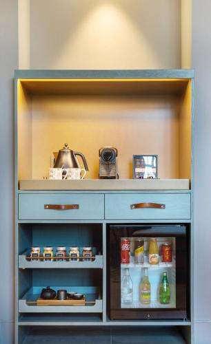 Melia Shanghai Parksideにあるキッチンまたは簡易キッチン
