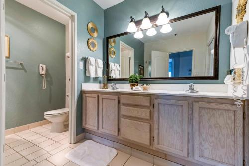 Un baño de Forest Villas Hotel