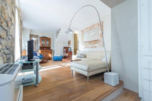 Gallery image of Villa Rocky - Luxury 3BR Apt in Liberty Villa.Pool,Garden,WiFi in Roquebrune-Cap-Martin