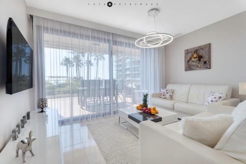 SEA SENSES SKYLINE Torrevieja