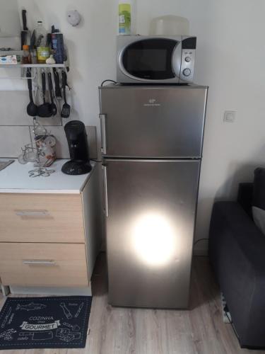 Photo de la galerie de l'établissement appartement f1 meublé 3 personnes, à Aubenas