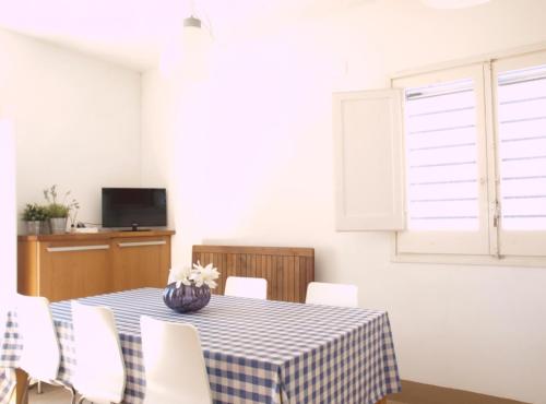 Salou 1 · House -garden in front of the beach - Ferrari Land