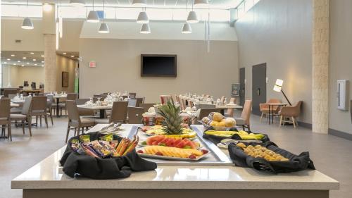 Φαγητό σε αυτό το ξενοδοχείο ή κάπου εκεί κοντά