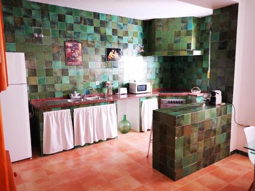 Fotografia z galérie ubytovania Apartamento bonito y bien ubicado en el Soho de Málaga. v destinácii Málaga
