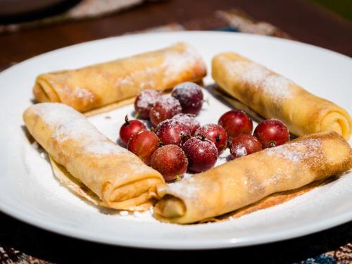 Jídlo v penzionu nebo okolí