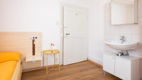 Koupelna v ubytování Hotel Rotes Kreuz
