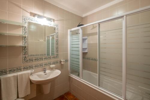 Kylpyhuone majoituspaikassa Jardins Vale de Parra