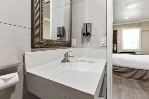 Le Blanc Inn & Suites – Photos 2