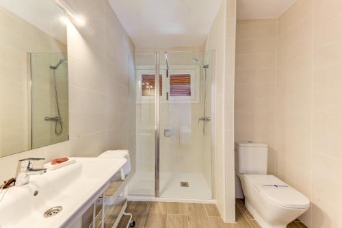 Koupelna v ubytování Villa Cala San Vicente - Can Botana 6