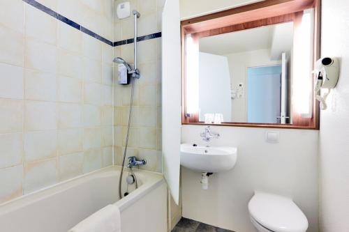 Kúpeľňa v ubytovaní Campanile Paris Est - Porte de Bagnolet