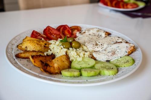 Jídlo v apartmánu nebo okolí